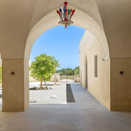 Masseria Loggia Pucci 3* Torre Chianca